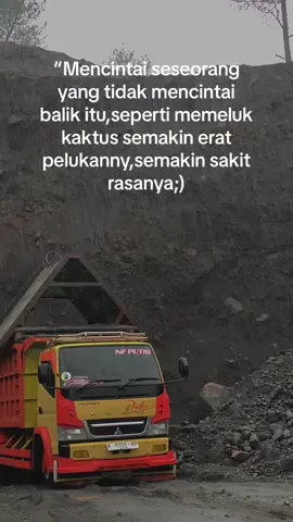 😌#sadstory #drivermuda #fyppppppppppppppppppppppp #magelang24jam #quotessad #berandatiktok #dumptruck 