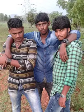 3 Pemuda#CapCut #prindapan #fyp #fotoprindapan #fypシ゚ #fotostudio #xybca #tiktokviral 