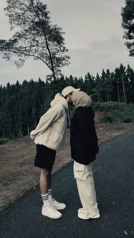 kapel hudi 🐣  #hoodie #couplehoodie #outfitcouple #couple #CapCut 