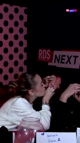 Una piccola dose di romanticismo per affrontare questo martedì 🥰 #rdsnext #teenbetwenn 