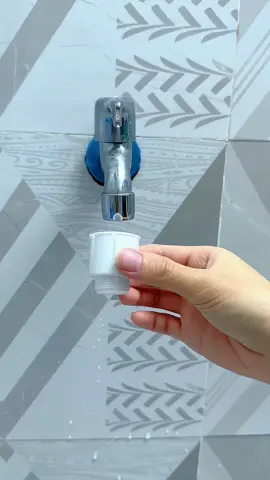 #anti-splash spout for faucet#With this spout, water from washing vegetables and fruits will no longer splash on your body.