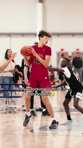 This 6’10 8th grader is UNGUARDABLE.😳 #fyp #8thgrade 