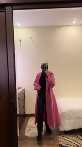 Trench Coat Outfit 💗 #outfit #trenchcoat #fashion #outfitideas #girls #pink #hotpink #fyp 