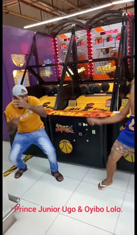 African vs Oyibo 😂.