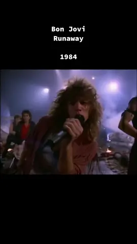 #bonjovi #runaway #hitmusic #classics #songfyp #songforyoupage #sound #vault #track #fullsong 