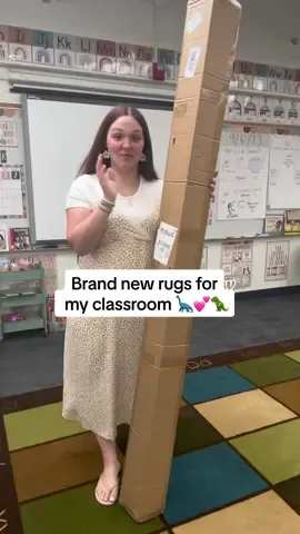 Instead of sitting at a table every time I work with my small groups, I can now switch it up and offer the flexible seating option to teach a lesson with 3 to 5 students on the circle carpet 🎉💕 I also recommend offering your students flexible seating because children need options 😩 The same consistent thing over and over again is yes, creating a routine, but it can also get boring sometimes. In addition to that, did you know that dinosaur play promotes imaginative thinking, creative thinking,  socialization skills, and communication skills? 🦖💕🦕 #kindergartenteacher #teacher #kindergarten #elementaryschool #decoratemyclassroom #classroomdecoration #classroomcarpet 