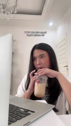 Coba di sini ada yang sama kayak MinBeb ga? Kalau kalian bisa berapa lama sih minum Kopi Kenangan? #KopiKenangan