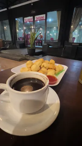 Yg tau isi hatiku cuma TAHU n KOPI 😜#foryourpage 