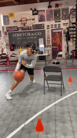 Link in bio to get yours 🔥 only $14.99 for a limited time #handinyoface #basketball #product #viral 