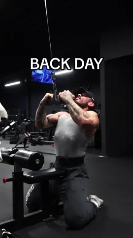 BACK DAY WORKOUT 🔥 #fy #fyp #backworkout #backday #back #Fitness #workoutroutine 