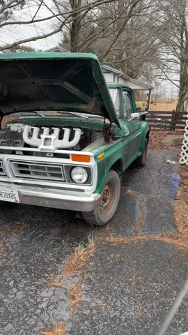 Efi swapping my Ford 300 Inline 6 in the F100 #fyp 