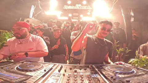 PON DI TING 🔥🚨 live at @BASSHALL EVENTS 🎶 #dancehall #kybba #basshall #shatta #fyp #dj 