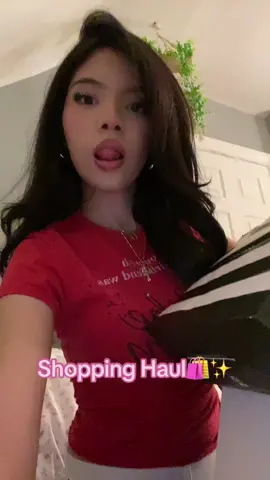 Hauls are my fav thing to watch so decided to make my own:) #shoppinghaul #haul #sephora #zara #urbanoutfitters #apple #unboxing 