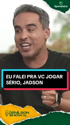 “EU FALEI PRA VC JOGAR SÉRIO, JADSON” 🎙️🎙️ Que resenha do Jadson com o Tite 🤣🤣 Quem aí assistiu ao episódio do podcast com o ex-jogador? 👊.                                     #tiktokesportes #denilsonshow #podcastdenilsonshow #chicogarcia #futebol 