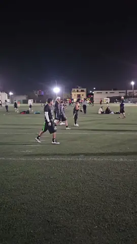 Unas buenas y unas no tan buenas 😎🤣 la raza se emociona y se asusta cuando tiro 🏈🙃 #nflflag #flagfootball #football #NFL #nflflagfootball #flag #tochobandera #u #tocho #hardcountathletics #sports #flagfootballmx #gridiron #americanfootball #touchdown #playeroftheweek #thejoyfullway #tocholavida #speed