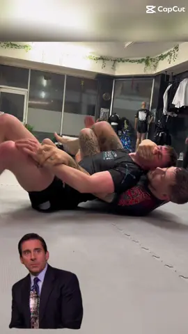 We hurt eachother because we love eachother. 🫶🏼 . . . #FYP #foryoupage #T45 #T45IOM #pedigosubmissionfighting #IsleofMan #bjj #jiujitsu #smother #martialarts #BrazilianJiuJitsu #BJJTraining #choke #tapout  