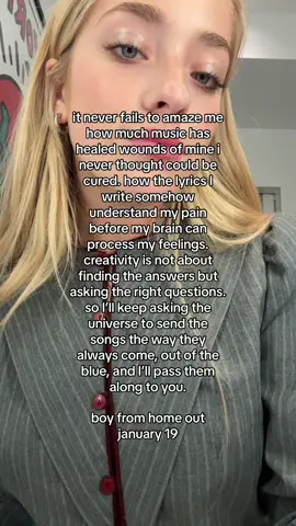 thank you for listening my stargirls <3 #singersongwriter #creativity #boyfromhome #newmusic 