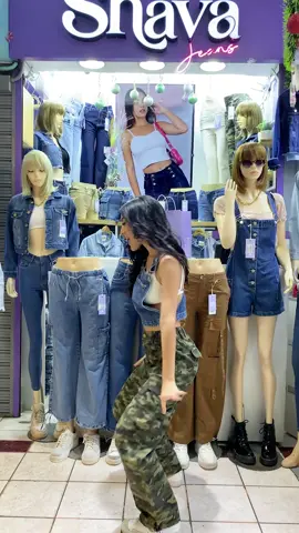 Esto es un perreo de mujer🤣TRAKAAA💋#yerimua #traka #estoesunperreodemujer💅 #gamarra #parachute #pants #trenelectrico #top #denim #jean #moda #mayorista 