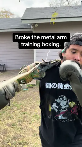 Broke the havoc arm, but its since been fixed and improved. Very proud of the improvements i made to the full body harness to gain a higher level of mobility while havoc was in The shop. #levius 