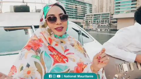 أطلق الفنان الجزائري كادير ترهانين، العمل الفني المشترك مع الفنانة الموريتانية الكبيرة منى منت دندني، ”زين الصحراء“ عبر قناته بموقع يوتيوب تم تصوير الفيديو كليب في الإمارات العربية المتحدة. #ناسيونال_موريتاني #نجوم_الفن #زين_الصحراء #كادير_ترهانين #الامارات #دبي #فيديو_كليب #موريتانيا #الجزائر 