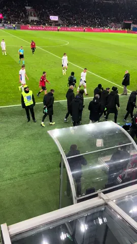 ❤️🖤#neiperte #andiamoneiperte #viralvideo #foryou #foryoupage #milan #diavolo #leao #persempre 