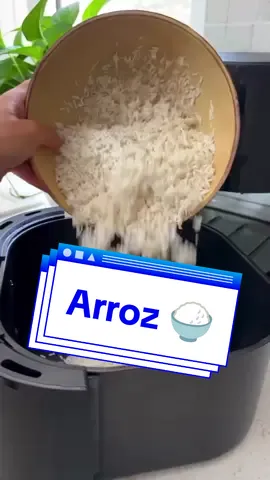arroz basmati en airfryer Buena idea para los que no tienen estufa 👌🏻 1 taza de arroz basmati  agua caliente para cubrir  sal y mantequilla  160 grados 20 minutos. #airfryerrecipes #recetasairfryer #airfryer #airfryerrecetafácil #fyp #arrozenairfryer 