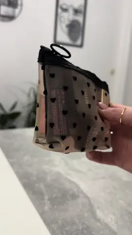 Mini products 🤗 #minimakeup #miniproducts #minibag #minimakeupbag #minibeauty #cuteminivideos #beauty #foryou #asmr