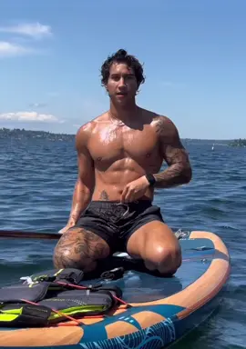 🌊🏄‍♂️🌊 #surfsup #hangloose #surboy #surfingvibe #ridingthewaves #cestlavie #fyp #lgbtq #shaka #showmemore  @ evanlamicella 
