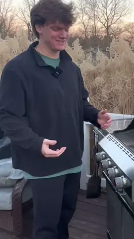 Mark Sulek cooks a steak on the grill😳 #marksulek #marksulekclips #marksulekeffect #samsulek 