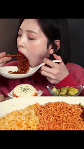 Spicy Ramen Mukbang #boki #boki_asmr #bokiontiktok #mukbangboki #eatwithboki #usa_tiktok #mukbang #asmr 