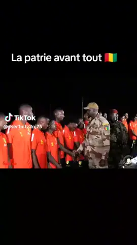 Allé le syli national 🇬🇳🇬🇳🇬🇳🇬🇳🇬🇳🇬🇳🇬🇳🇬🇳⚽🏆 🏆🏆🏆🏆@Norvégien @riaama's @Aquilani jr #duo 