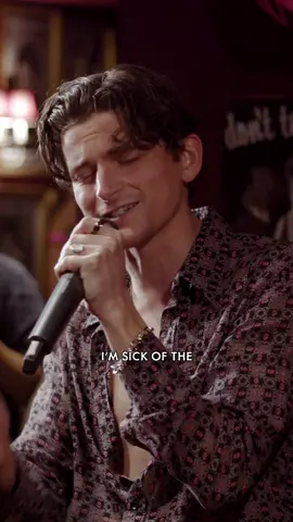 A live performance of Poison by Hell’s very own Angel, @ItsBlakeRoman!!