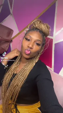 When your work speaks for itself🩷 #fyp #foryou #braider #braids #hairstyles #hairstylist #bohoknotless 💕#humble #viral #bookit ! 