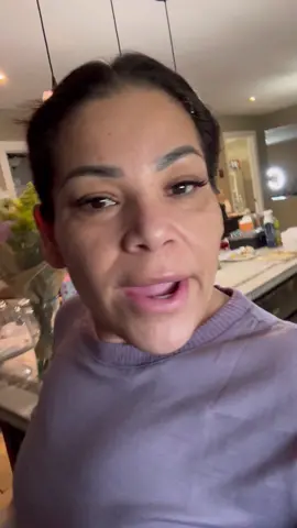 Lazaro dijo que parecia vomitada 😡😡😡😡