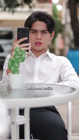 Patah hati sama sahabat sendiri? Emang boleh sepatah hati ini? #SerialTikTok #TikTokTainment #TikTokSeries #TikTokSeriesFuture #drama #abialbian #suneedaycreative #dramatiktok #viraltiktok #kehidupan #sahabat #crush #cinta #pacar #plottwist 