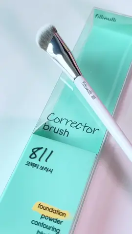 แปรงลงใต้ตาตัวดัง ทำไมเพิ่งมารู้จัก!! 😭🫶🏻 #fillimilli #fillimilli811 #fillimillibrush #corrector #concealer #brush 