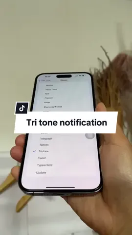 Siapa yang kangen notif ini? . . . . . Nih buat yang req notif descent . . . . . #sound #iphonesound #note #sounds #notif #notificationsound #whatsapp #whatsappsounds #textsound #whatsappnotification #notification #notifications #tritone 