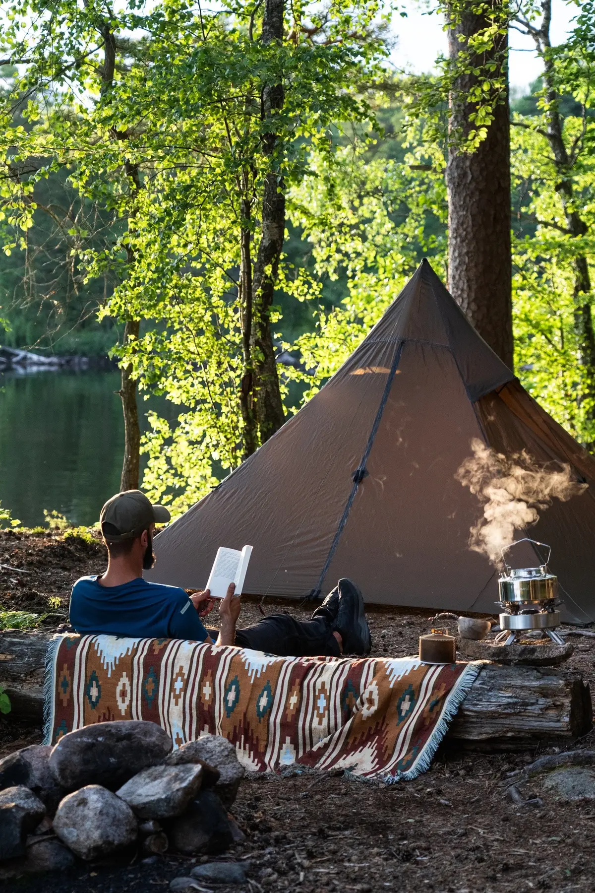 Every camping trip is a chance to create unforgettable memories that will last a lifetime.🌲🔥 #campfire #camping #outdoorlife #outdoorcooking #friluftsliv #hike #mountain #hike #campinglife #friluftsliv #memories 