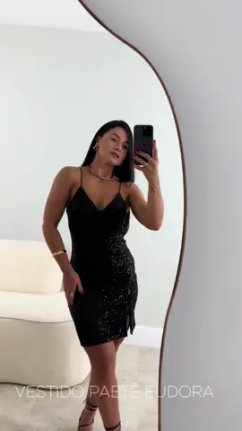EUDORA 🤍 um dress em paetê super atemporal | poderoso | feminino • possui modelagem alcinha e tecido p-e-r-f-e-i-t-o ✨ SHOP NOW • www.maryaconceito.com.br