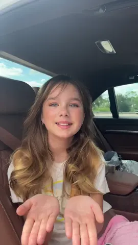 It's Friday, it's time to enjoy the day like Miss Bella!