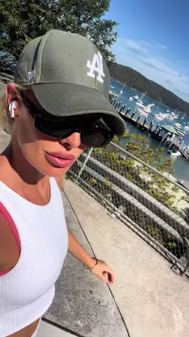 Sydney is in her hot girl era and I’m just out here trying to keep up!! ❤️‍🔥 #diml #dayinmylife #spendthedaywithme #Vlog #minivlog #DailyRoutine #sydney 