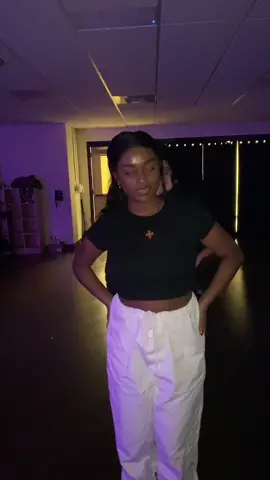 First full team tik tok!!  #dance #music #dancer #Love #hiphop #dancing #dancers #party #dj #art #tiktok #ballet #instagram #instagood #explorepage #dancelife #viral #Fitness #explore #fun #dancersofinstagram #follow #like #trending #photography #choreography #fashion #bhfyp #artist #dancechallenge