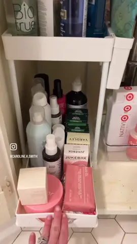 Organize the sink space with me 🙃 spring cleaning continues! All items linked in LTK #foryou #cleaning #cleaningtiktok #amazonfinds #amazonhome #sahm #organization 