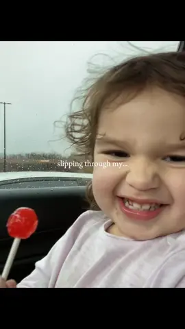 If she ever grows out of her famous nose scrunch I’ll cry😭 #mylittlegirl #fyp #girlmama #slippingthroughmyfingers #timeslowdown #trend #mamasoftiktok #firstborn #mamathings 