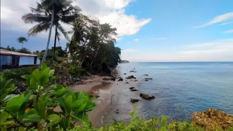 Musik Instrumen Nias #nias #ononiha #musiknias #pulaunias #maenanias #aramba #lagunias #musikinstrumennias #musiktradisionalnias #lagutradisionalnias #alatmusiknias #gunungsitolikeren #gunungsitolinias #anaknias 