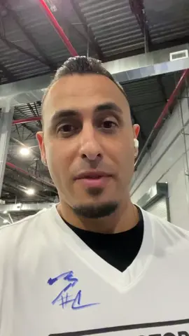 Join me as I participate in the first of its kind @ebaycollectibles Collectors Camp in Brooklyn, New York! Had a chance to hoop with @mikalbridges and @sabrina_i , test my collectible knowledge and level up my collection on Day 1. If you’re in the Brooklyn area make sure to stop by for Day 2 today! @ebaycollectibles #ebaypartner #ebaycollectorscamp . #thehobby #whodoyoucollect #sportscards #sportscard #mikalbridges #sabrinaionescu #brooklynnets #basketball #NBA #basketballcards #fyp #blowthisup 