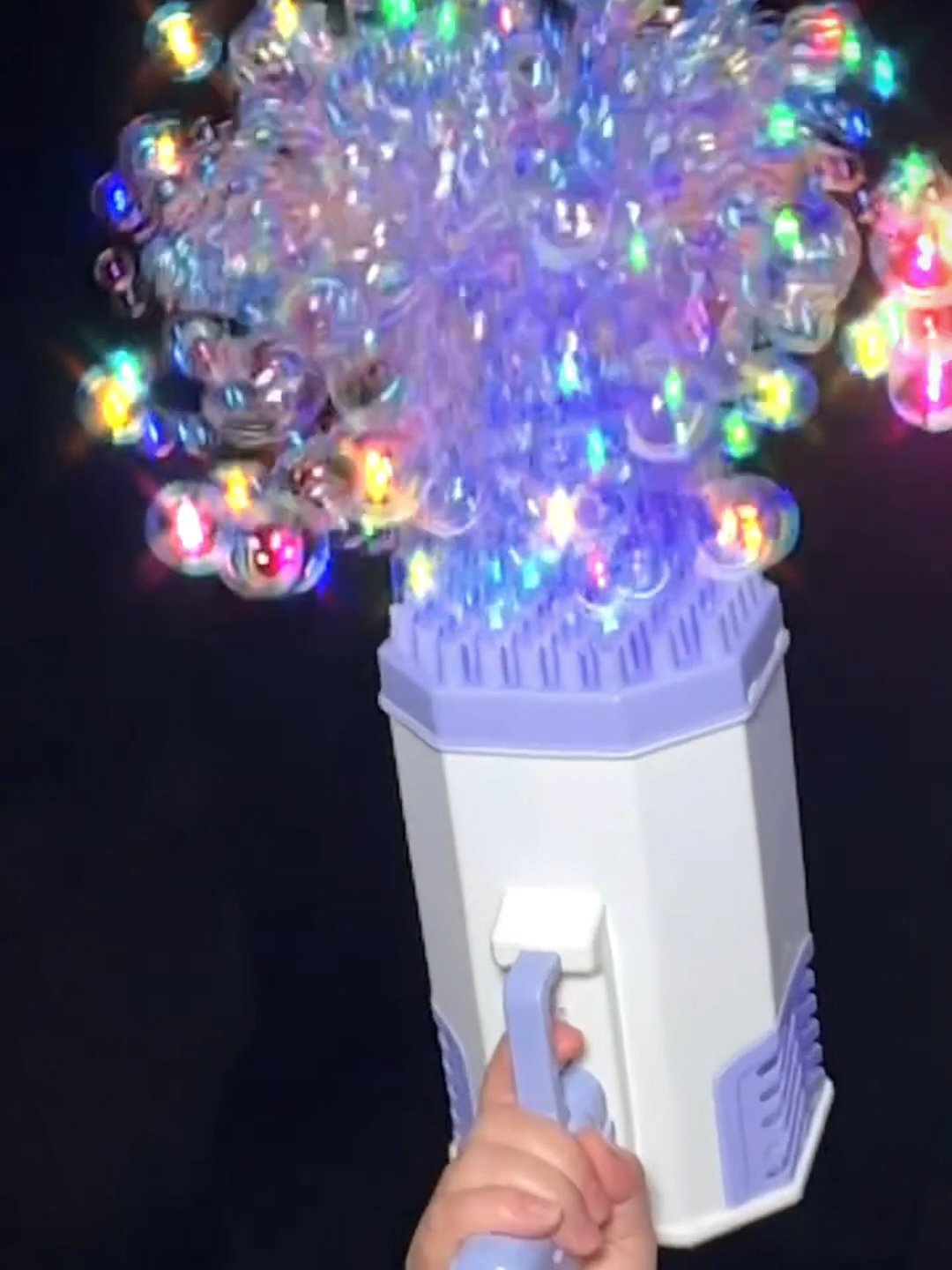 Máy bắn, phun bong bóng xà phòng có đèn siêu đẹp #maybanbongbong #mayphunbongbong #maybanbongbongxaphong #phaohoabongbongxaphong #xuhuong #vairal #fyp