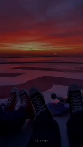 Sweet child o' mine. #SweetChildOMine #GunsNRoses #jl_songs #fyp 