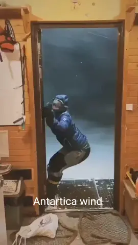 Looks like moving train but is only a wind storm in Antarctica.   #wind #weather #antarti #snow #cold #cold #breezy #frozen #ice 