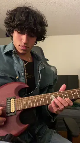 #stitch with @CL🎸🎸 #guitar #rock #funny #fyp 